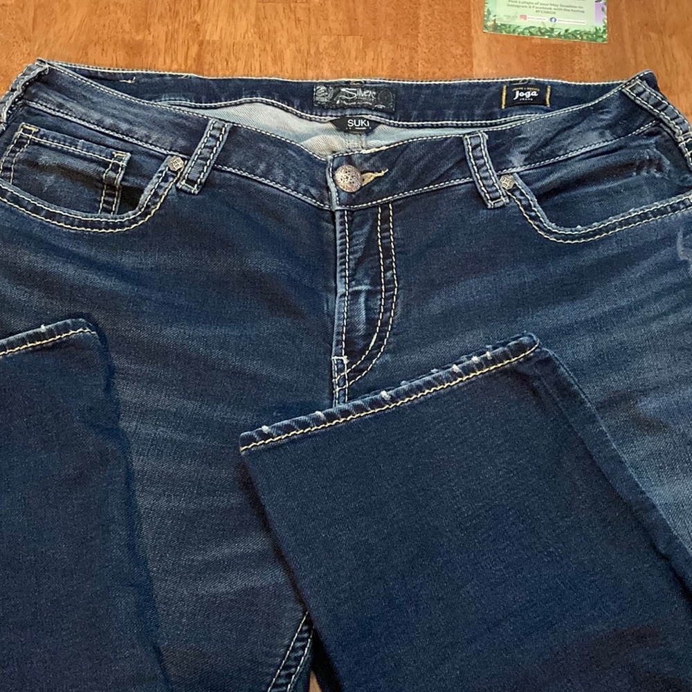 Plus size silver joga capris